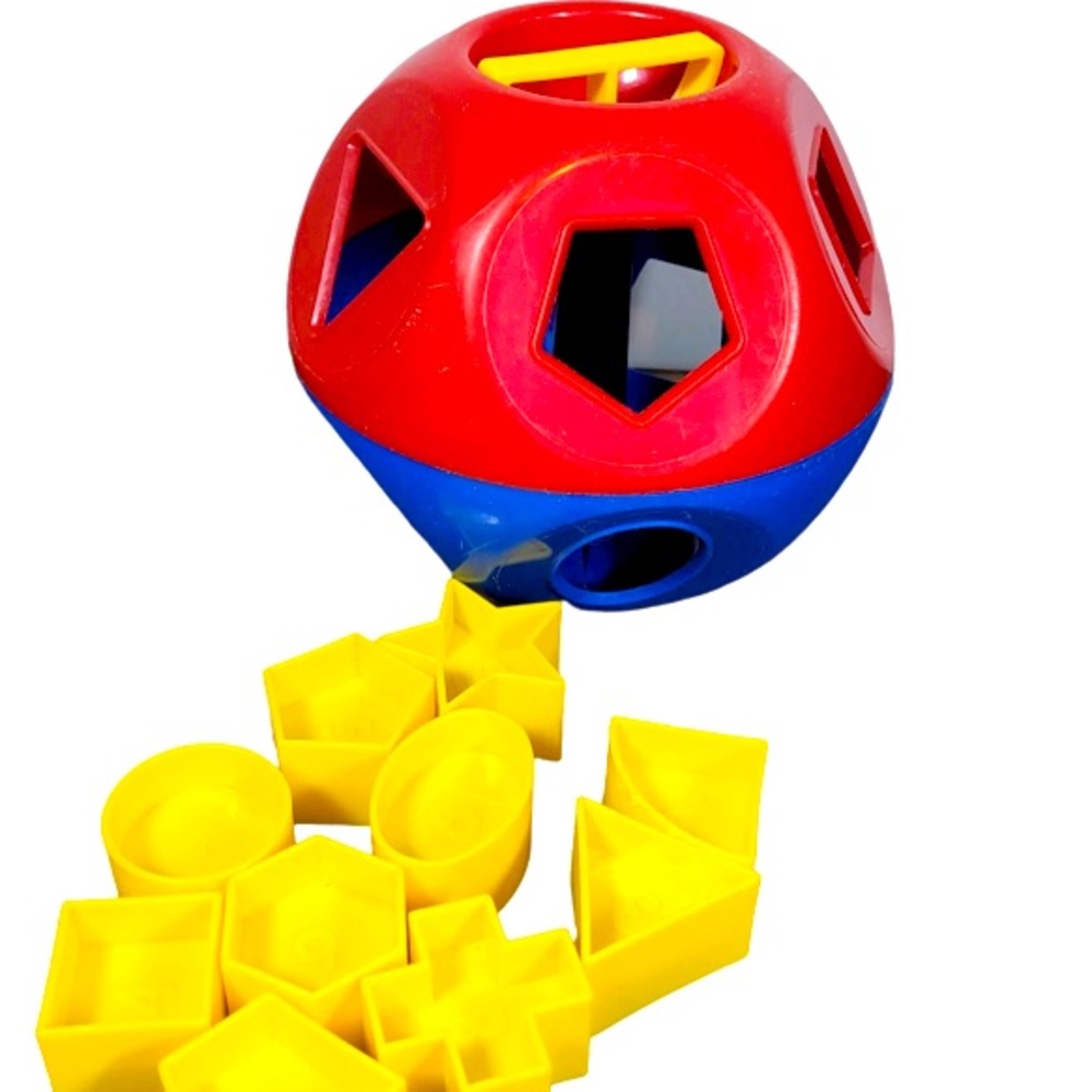 Tupperware shape o ball sorting toy